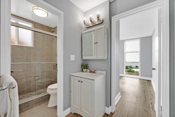 bathroom.jpg #19