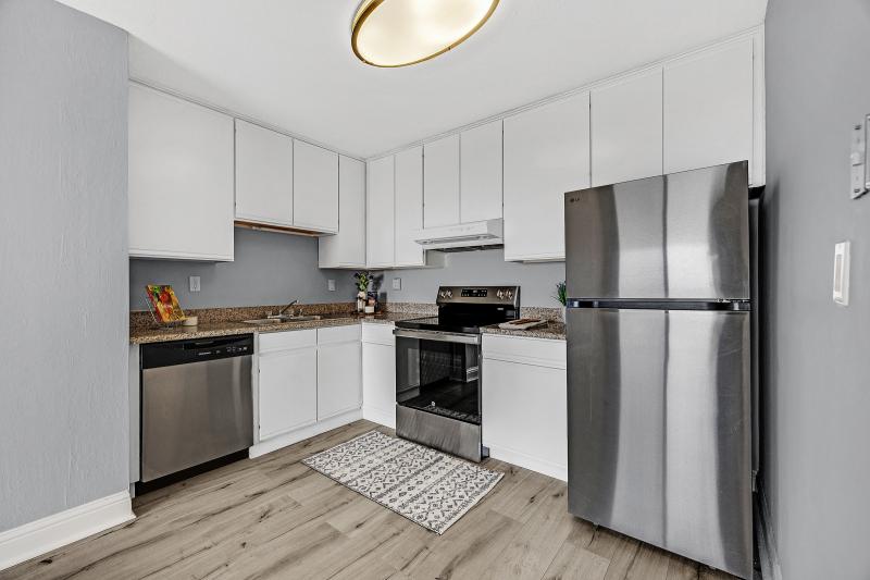 kitchen.jpg #2