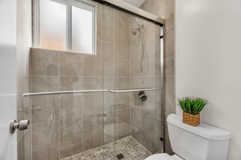 shower.jpg #9
