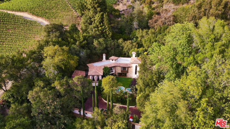 1016 Moraga Drive, Los Angeles Photo