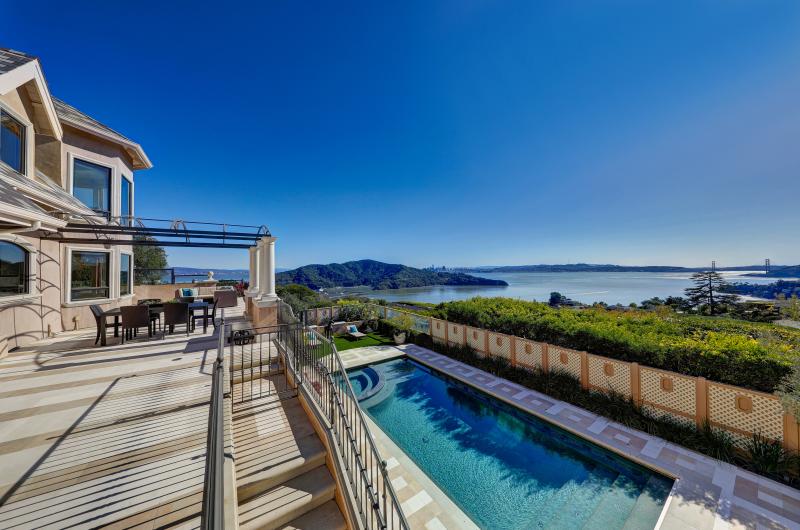 604 Ridge Road, Tiburon （蒂布隆） Photo