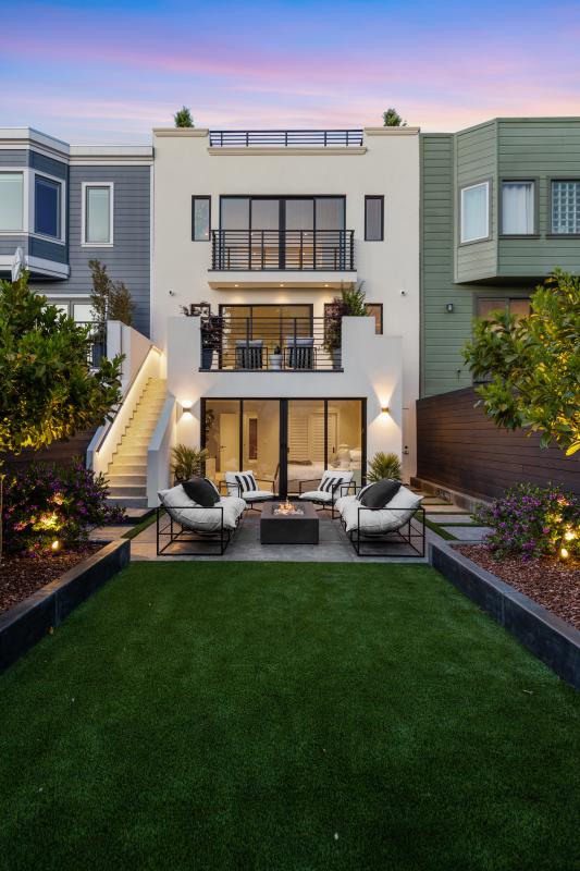 3back-yard.jpg #7
