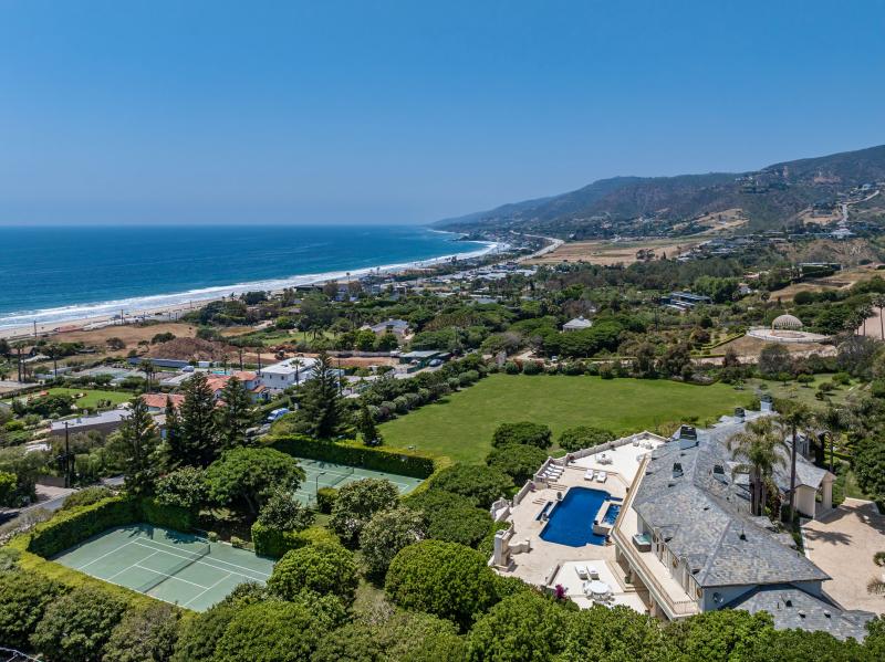 6051 Philip Avenue, Malibu Photo